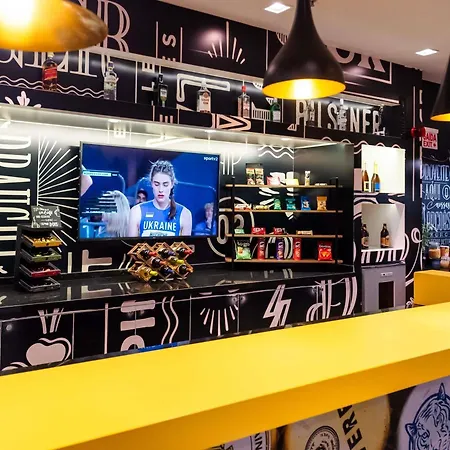 ibis Joinville-2