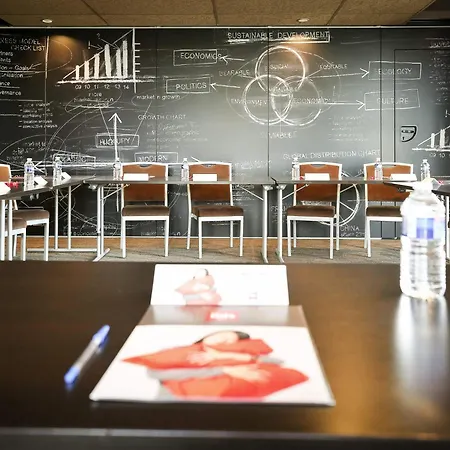 Ibis Niort Est Mendes France-3