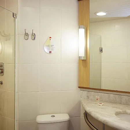 Ibis Uberlandia-2