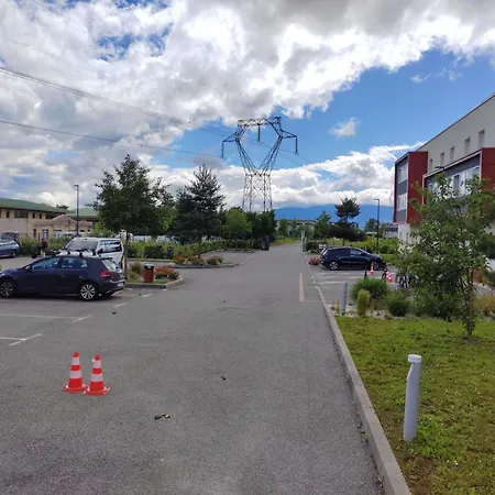 ibis budget Geneve Saint Genis Pouilly-2