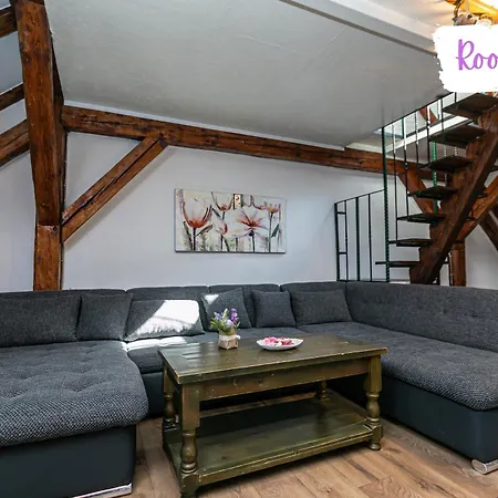 4 Rooms Piata Sfatului-3