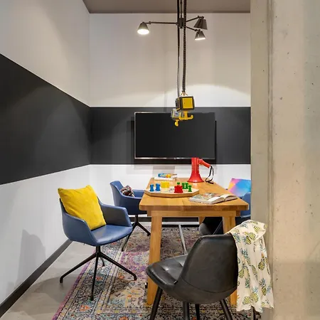 Moxy Wuerzburg-2