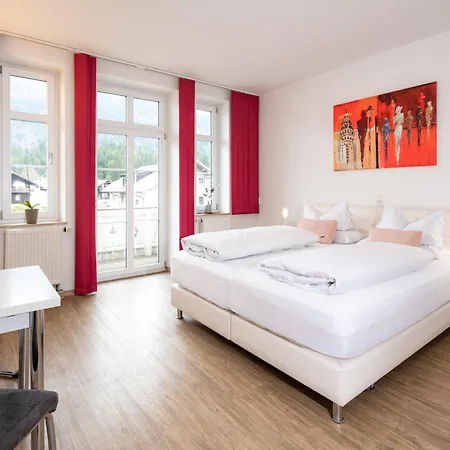 Hotel Garni Ammergauer Hof-2