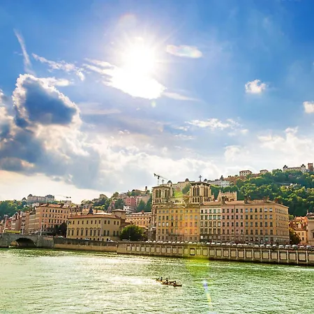 Ibis Styles Lyon Gorge De Loup Saphir-2
