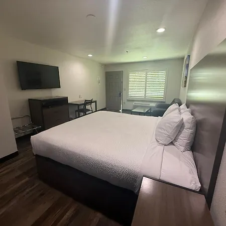 Baymont By Wyndham Manteca-3