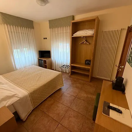 Hotel Trieste-2