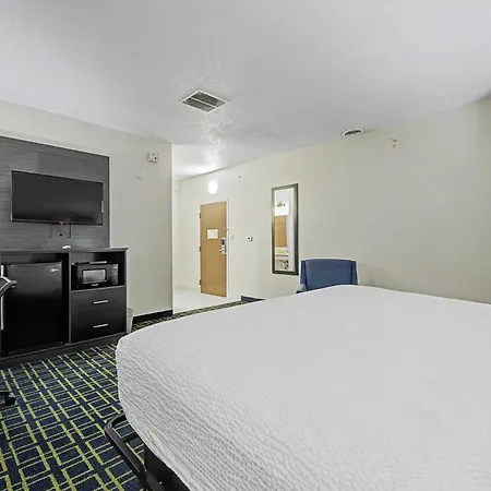 Baymont By Wyndham Greensburg-2