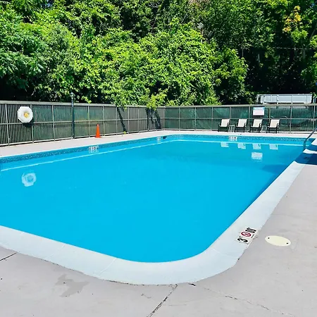 Comfort Inn & Suites Danbury-Bethel-3