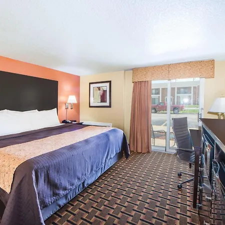 Days Inn By Wyndham Joplin-2