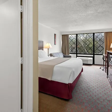 Clarion Hotel & Conference Center Lewiston-3