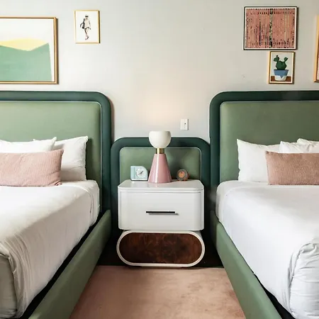 Canvas Hotel Dallas-2