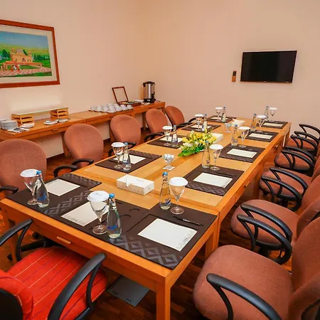Avari Lahore Hotel-2