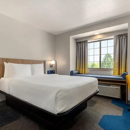 Microtel Inn & Suites By Wyndham Culpeper-2