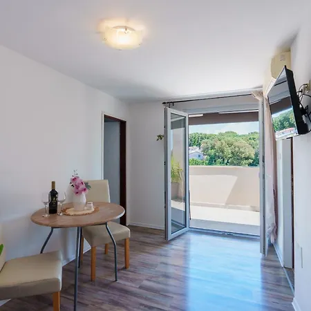 Villa Salvia Rooms And Apartments-3