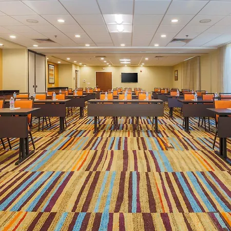 Fairfield Inn & Suites By Marriott Alexandria-3