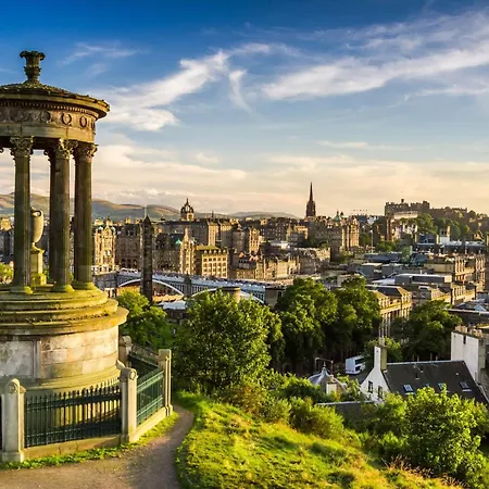 Holiday Inn Express Edinburgh City West By Ihg-3