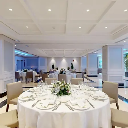 Hotel Andalucía Center-2