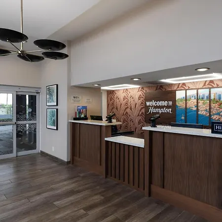 Hampton Inn Miami-Coconut Grove/Coral Gables-3
