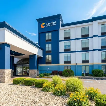 Comfort Inn & Suites Danbury-Bethel-2