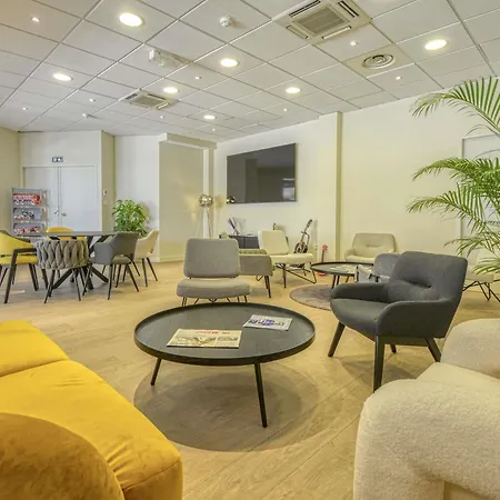 ibis Cholet-2