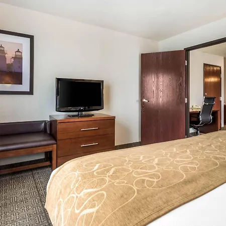 Comfort Suites At Par 4 Resort-3