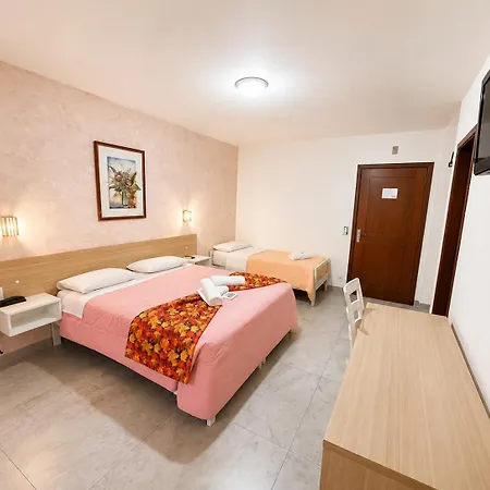 Hotel Alpen Hof-3