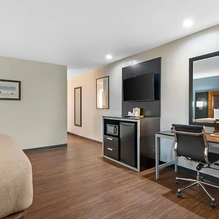 Quality Inn & Suites At Coos Bay-2