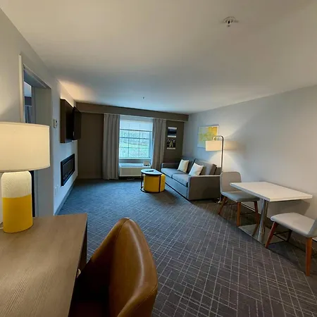 Comfort Inn & Suites Sturbridge-Brimfield-3