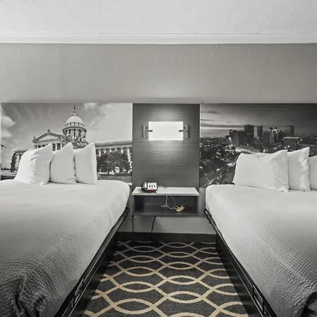 Super 8 By Wyndham Norman West Ok-2