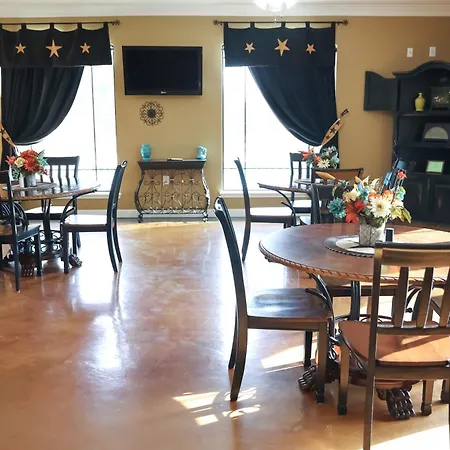 Black Gold Inn-3