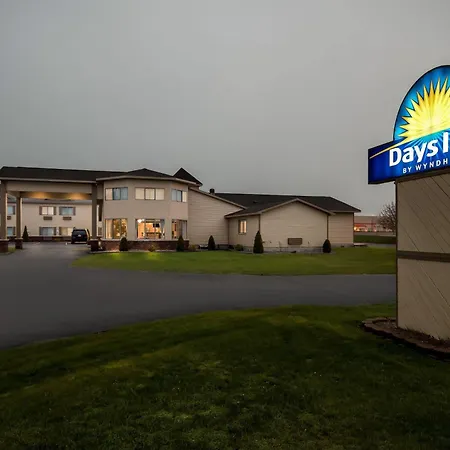 Days Inn By Wyndham Alpena-3