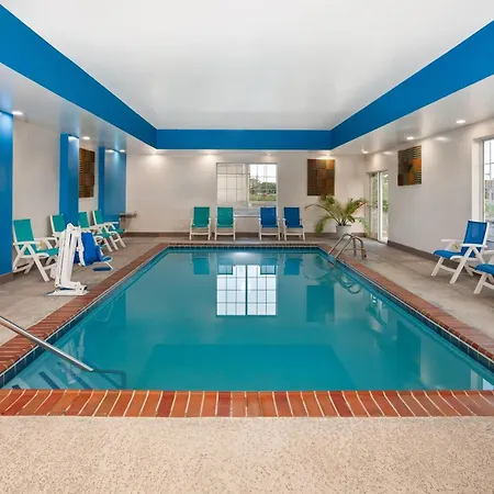 La Quinta By Wyndham Springfield Il-2