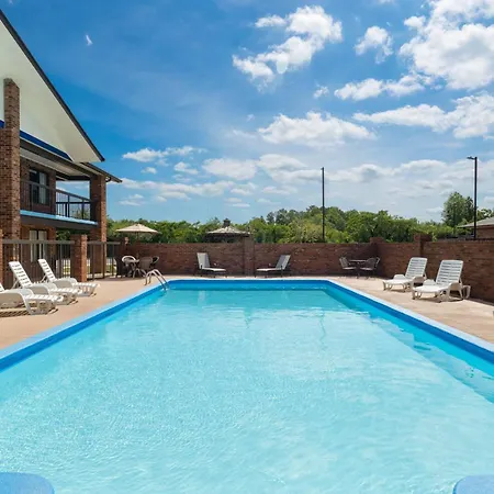 Days Inn By Wyndham Clanton Al-2