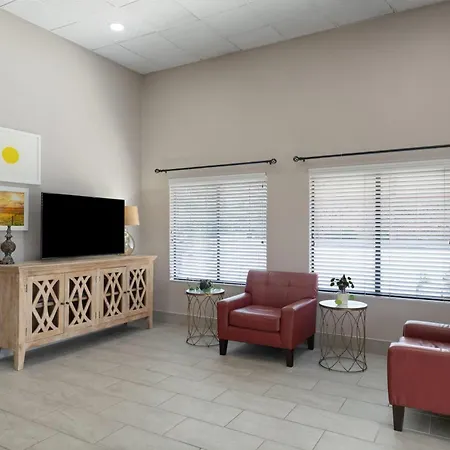 Days Inn By Wyndham Clanton Al-3