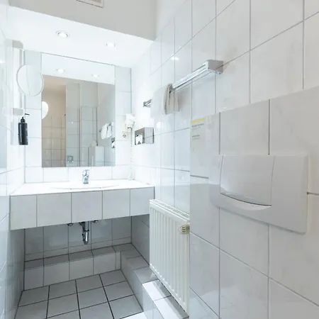 Select Hotel Elisenhof Mönchengladbach-3