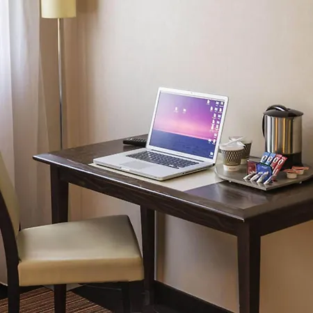 Hotel Mercure Rennes Cesson-3