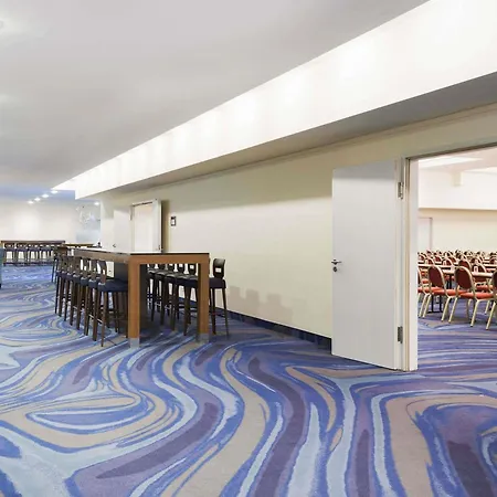 Mercure Hotel Berlin Tempelhof-3