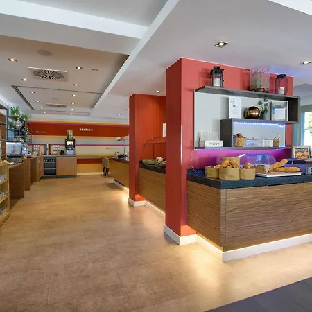 Mercure Hotel Koeln Belfortstrasse-2
