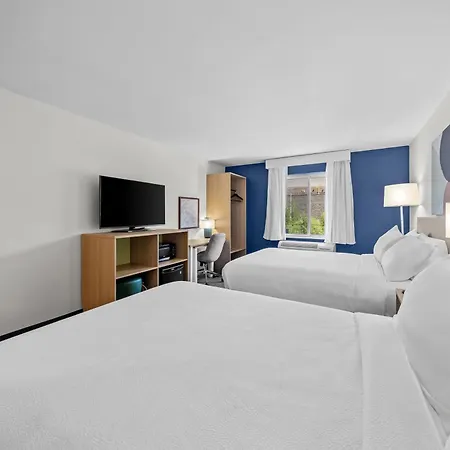 Spark By Hilton Milford Boston-3