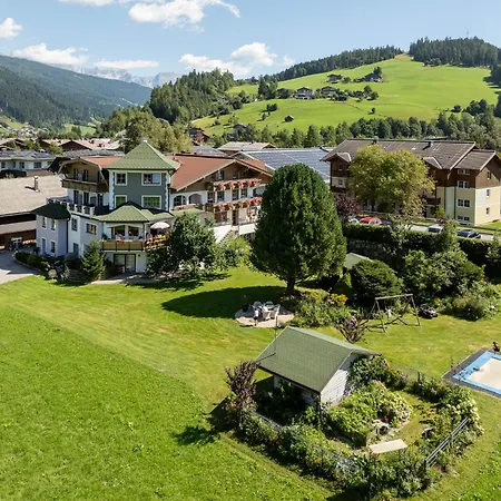 Landhotel Hubengut Bed&Breakfast-2