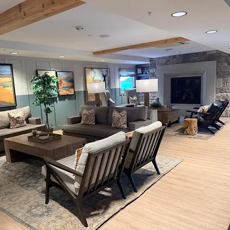 Sweetwater Lift Lodge-2