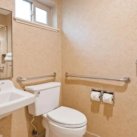 Best Western Plus Black Oak-3