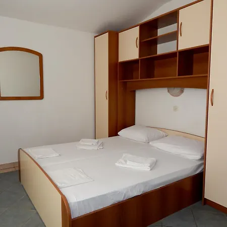 Guest House Frane-2