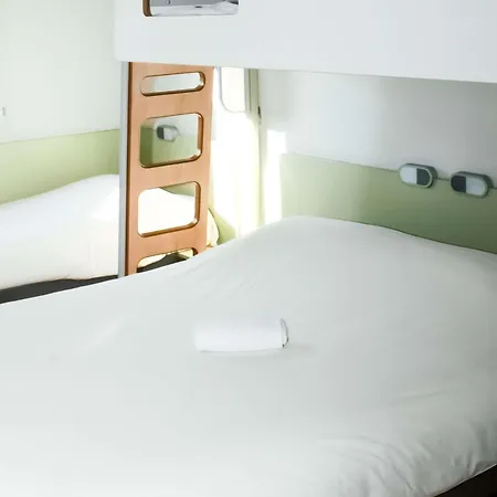 Ibis Budget Saint-Omer Centre-3