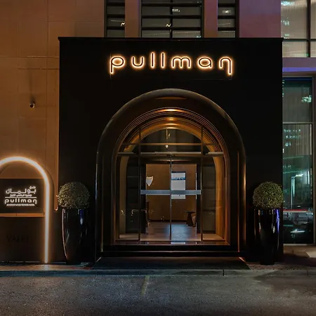 Pullman Dubai Jumeirah Lakes Towers-3