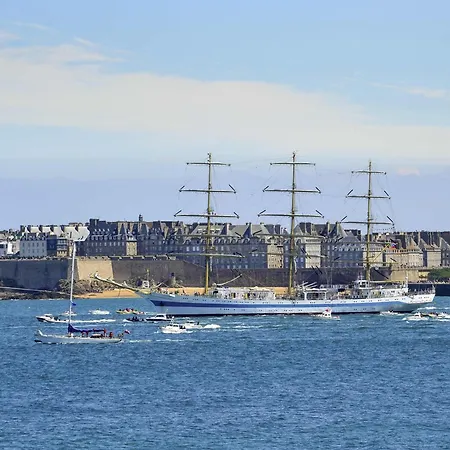 Ibis Styles Saint Malo Port-3