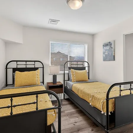 Moab Redcliff Condos-2
