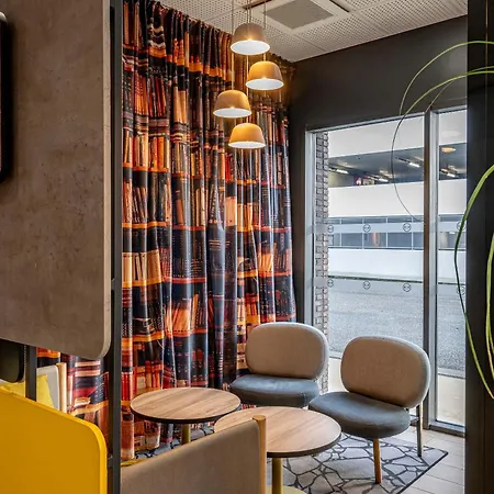 B&B Hotel Bordeaux Bassins A Flot-2