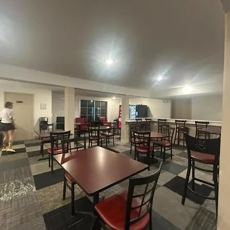 University Inn Of Carbondale By Hotel O-2