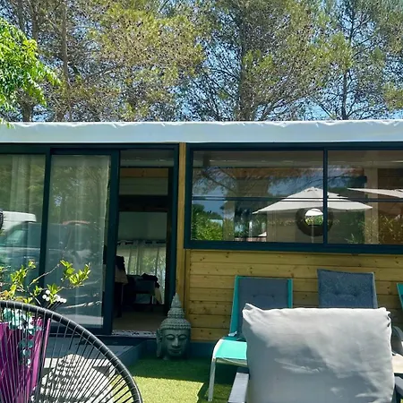 Bungalow de luxe de 60m2 dans camping 5 étoiles-3